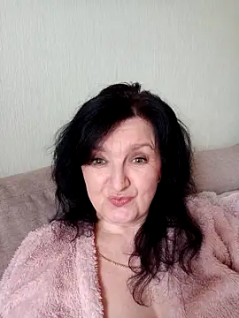 Snapshot of MilaSky4701 chatting on April 3, 2026, 2:45 pm MilaSky4701 online show from April 3, 2026, 2:45 pm