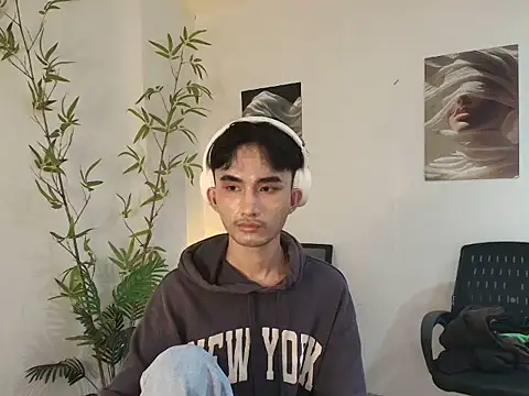 twink pinoy online show from June 25, 2026, 9:03 am