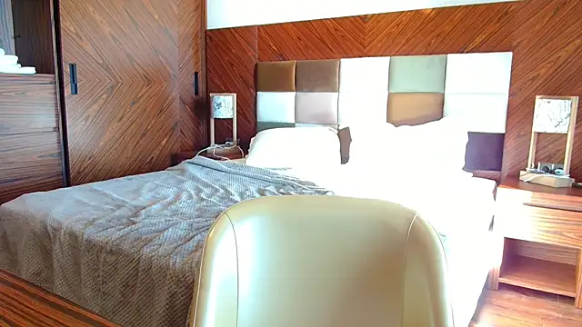 babylilly00 online show from October 3, 2025, 1:12 pm