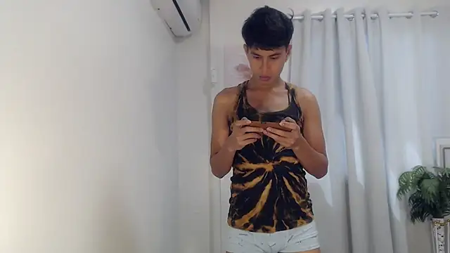 shokolet 2001 online show from December 22, 2025, 3:06 am