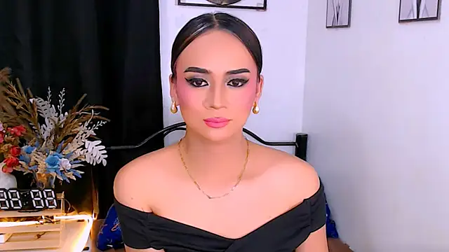 Zialustts online show from March 3, 2026, 3:19 pm