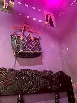 Angelina bunny online show from October 31, 2025, 2:46 pm