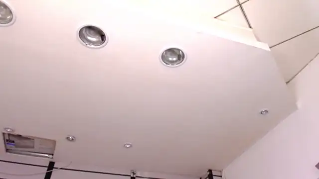 SarraRay online show from January 17, 2026, 6:11 pm