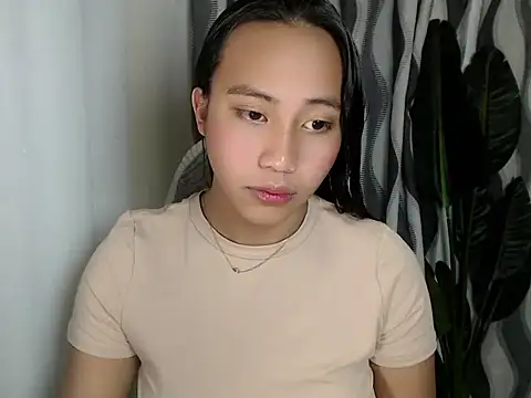 sweetiie caren online show from July 2, 2026, 3:34 am
