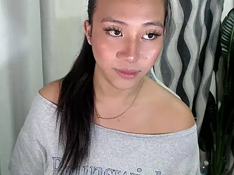 sweetiie caren online show from July 28, 2026, 6:20 pm