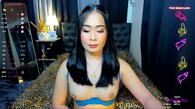 AngeliqueSolace online show from September 22, 2025, 8:59 pm