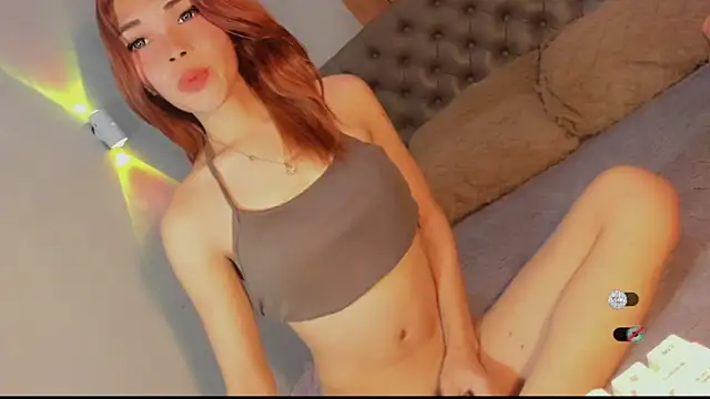 Snapshot of bella_enchantra chatting on July 14, 2026, 3:11 am bella enchantra online show from July 14, 2026, 3:11 am