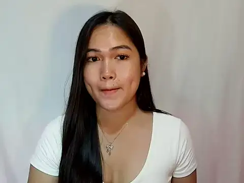 Snapshot of _christine_ chatting on May 23, 2026, 8:24 am christine online show from May 23, 2026, 8:24 am