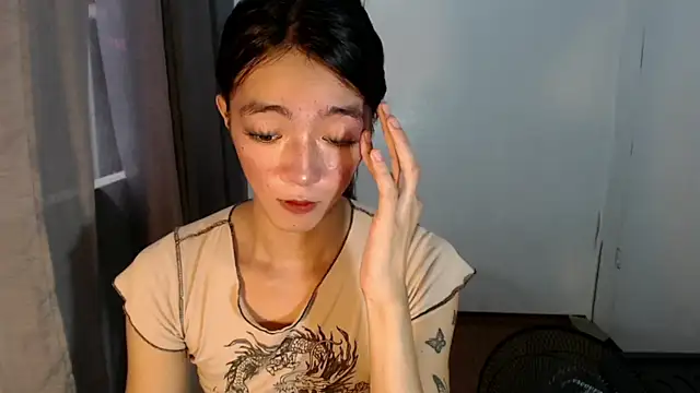 slimladyxoxo online show from October 10, 2025, 7:20 am