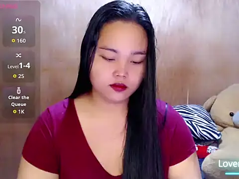  Lylia online show from August 5, 2026, 11:10 pm