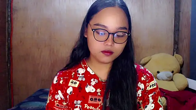  Lylia online show from October 8, 2025, 12:56 am