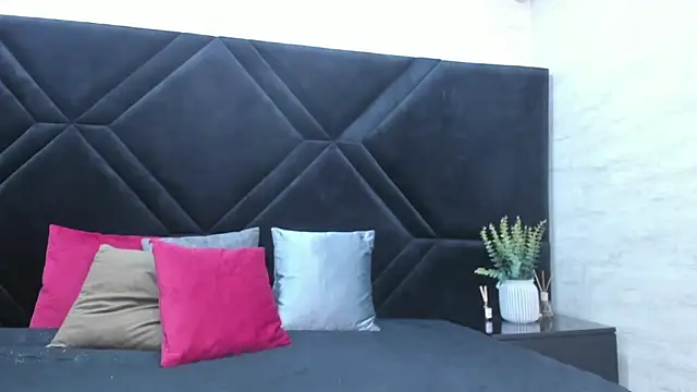 Snapshot of Dantzel_ chatting on March 7, 2026, 6:46 pm Dantzel online show from March 7, 2026, 6:46 pm