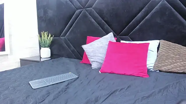 Snapshot of Dantzel_ chatting on March 14, 2026, 6:47 pm Dantzel online show from March 14, 2026, 6:47 pm