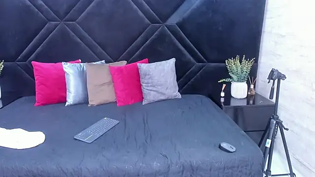 Snapshot of Dantzel_ chatting on March 16, 2026, 7:05 pm Dantzel online show from March 16, 2026, 7:05 pm