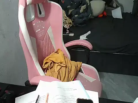 Snapshot of Ori-Yannie chatting on February 6, 2026, 4:19 am Ori-Yannie online show from February 6, 2026, 4:19 am