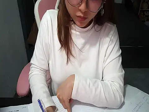 Snapshot of Ori-Yannie chatting on February 12, 2026, 6:24 am Ori-Yannie online show from February 12, 2026, 6:24 am