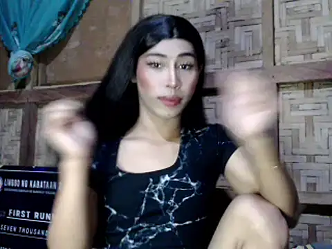 Snapshot of Filipina_milker chatting on February 21, 2026, 1:24 pm Filipina milker online show from February 21, 2026, 1:24 pm