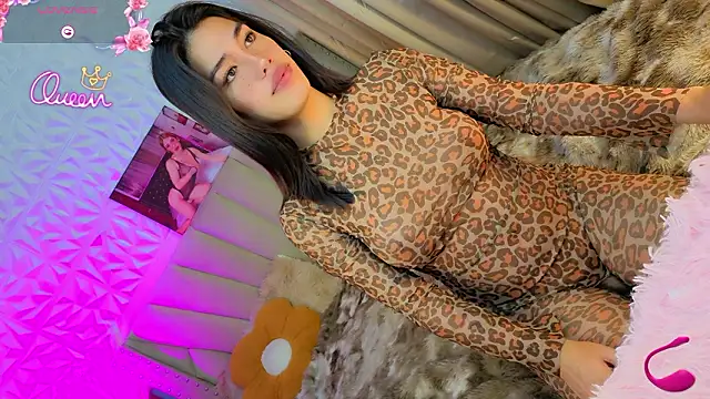 Snapshot of hollywoodxtrans chatting on February 9, 2026, 6:50 pm hollywoodxtrans online show from February 9, 2026, 6:50 pm