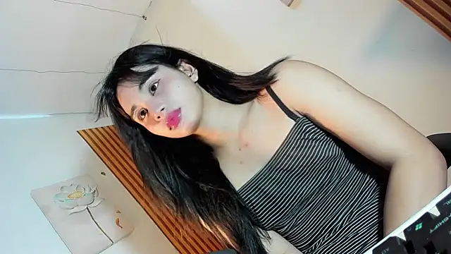 Ts morena online show from October 4, 2025, 2:18 pm