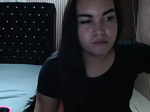 Enchantress Magdalena online show from October 30, 2025, 3:31 pm