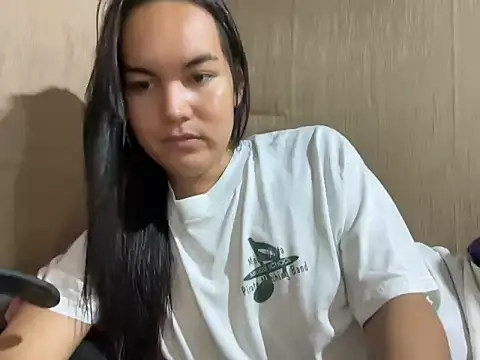 Enchantress Magdalena online show from July 10, 2026, 10:37 am