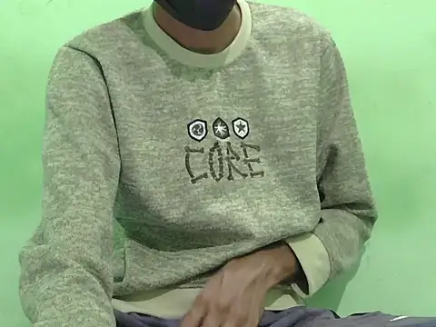 rockyy23boy online show from October 24, 2025, 5:12 pm