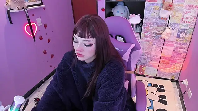 Vero Osb  online show from September 8, 2025, 11:48 pm