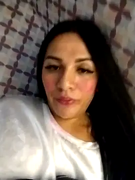 enoria1992 online show from April 28, 2026, 2:27 am