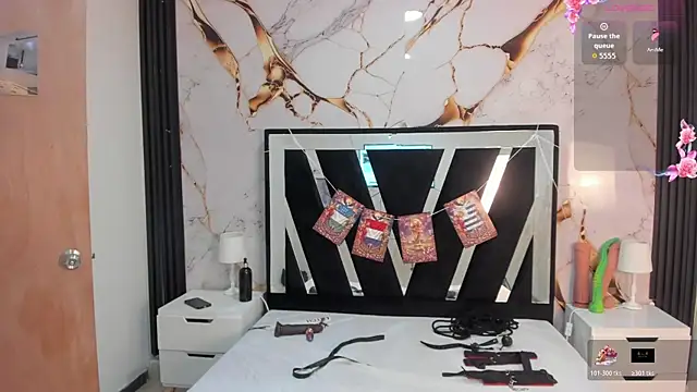 Wonderkloe  online show from July 11, 2026, 2:50 pm