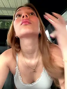 Nikii   online show from January 8, 2026, 3:40 pm