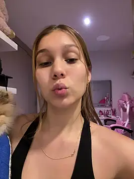 Nikii   online show from February 1, 2026, 1:59 am