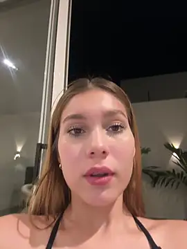 Nikii   online show from June 14, 2026, 2:24 am