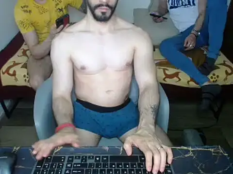 Snapshot of bossking017 chatting on March 23, 2025, 5:32 am bossking017 online show from March 23, 2025, 5:32 am