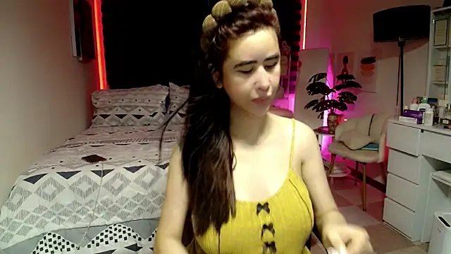 XhotcockcumXts online show from June 23, 2026, 12:41 am