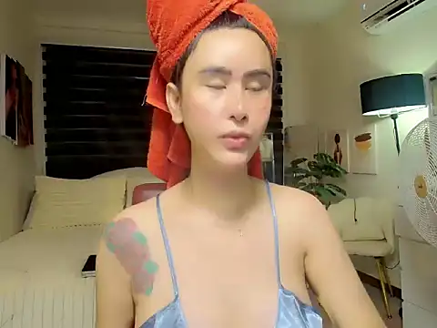 XhotcockcumXts online show from April 28, 2026, 5:12 am