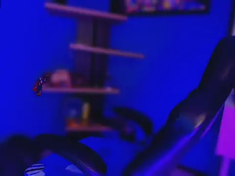 Snapshot of Thonixxx_mr chatting on March 20, 2026, 4:35 am Thonixxx mr online show from March 20, 2026, 4:35 am