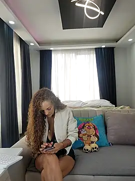 evasweett   online show from March 19, 2026, 2:06 pm