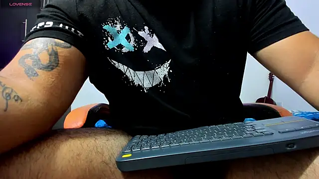 thiago  cp01 online show from June 26, 2026, 2:39 am