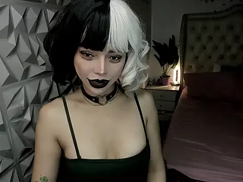 janecomander online show from June 3, 2026, 5:52 am