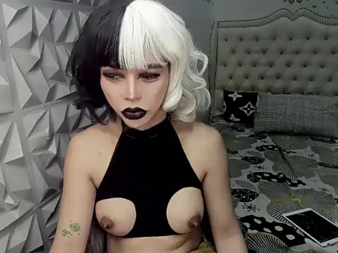 janecomander online show from May 13, 2026, 3:52 pm