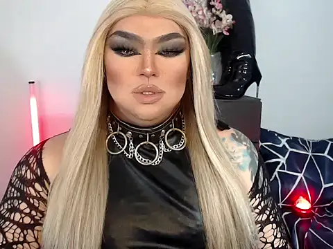 michellevixen922 online show from November 12, 2025, 4:33 pm