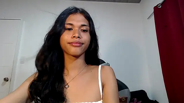 Snapshot of urcurlydiva chatting on October 26, 2025, 1:44 pm urcurlydiva online show from October 26, 2025, 1:44 pm