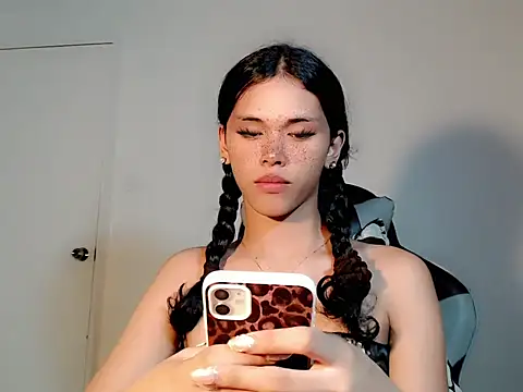 Snapshot of urcurlydiva chatting on October 13, 2025, 11:34 am urcurlydiva online show from October 13, 2025, 11:34 am