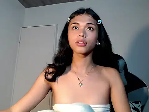 Snapshot of urcurlydiva chatting on November 12, 2025, 4:22 pm urcurlydiva online show from November 12, 2025, 4:22 pm