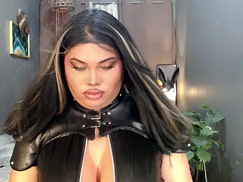 KitSmithCumerr online show from May 18, 2026, 1:05 pm