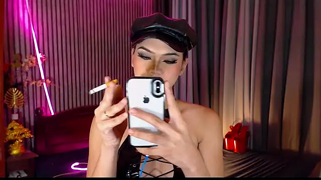 Unforgettablejulia online show from January 16, 2026, 5:17 pm