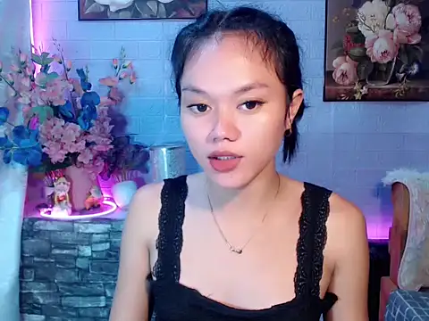 sexybabewarrior online show from July 5, 2026, 8:37 pm