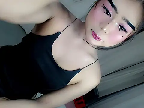 itsmekianna online show from May 17, 2026, 9:59 pm