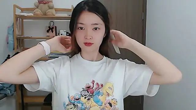 Snapshot of Mimi-cnbaby chatting on April 8, 2026, 11:44 am Mimi-cnbaby online show from April 8, 2026, 11:44 am
