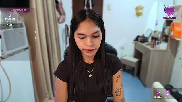 sexloverxxz online show from December 23, 2025, 8:46 am